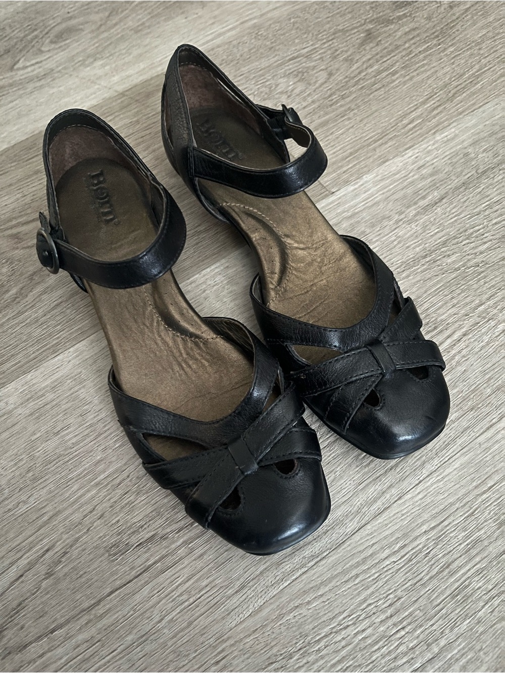 Born Black Leather Mary Jane Flats with Ankle Strap size 6.5